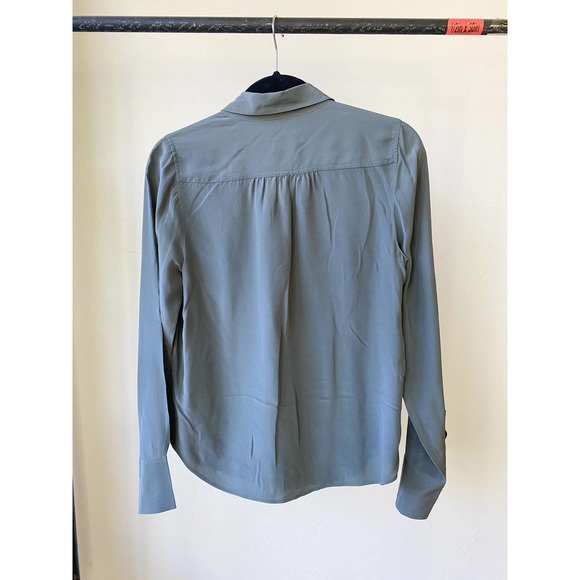 J. CREW Women's Grey Silk Button Down Collared Long Sleeve Blythe Blouse size 4 - Picture 2 of 8